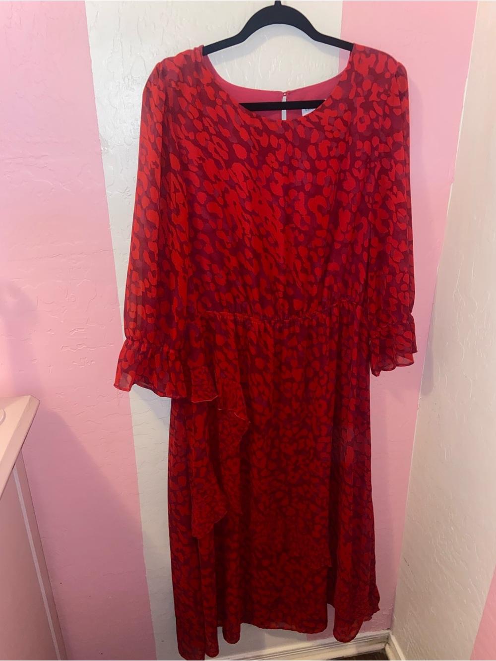 Gibson Red Patterned Long Sleeve Midi Dress leopard print